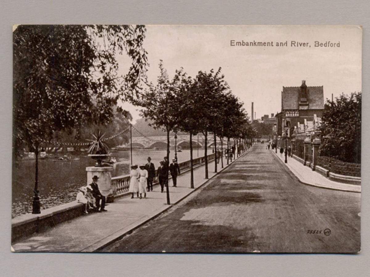 Bedford, Embankment -  select me for a larger image