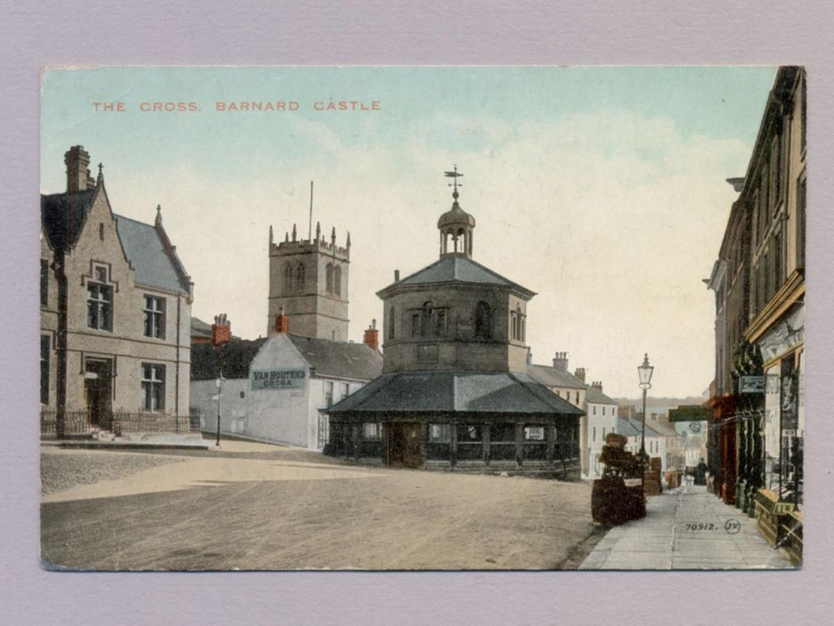 Barnard Castle, The Cross -  select me for a larger image
