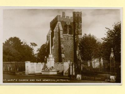 Hertfordshire - Hitchen, Church, War Memorial
