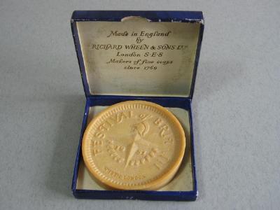 Boxed Festival of Britain soap -  select me for a larger image