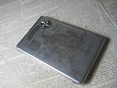 Cigarette case, chrome finish -  select me for a larger image