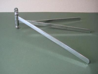 Chrome towel rail, 1930s -  select me for a larger image