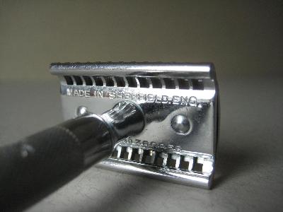 Eclipse Red Ring razor -  select me for a larger image