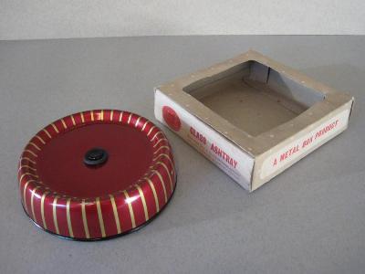 Worcester Ware cigarette box and ashtray -  select me for a larger image