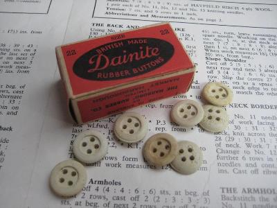 Dainite rubber buttons, boxed -  select me for a larger image