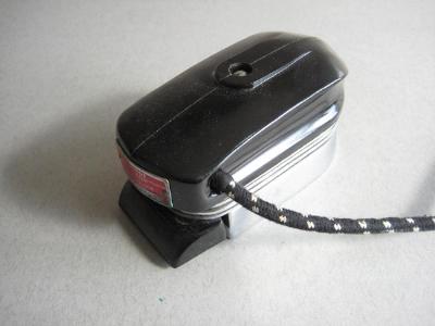 Smoothie Portable Electric Iron -  select me for a larger image
