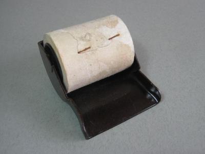 Rolling bakelite blotter -  select me for a larger image