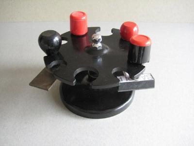 Rubber stamp stand, bakelite -  select me for a larger image