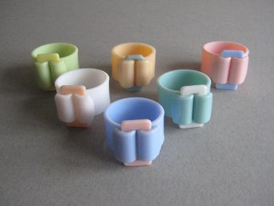 Kitchenalia - Buckle design napkin rings