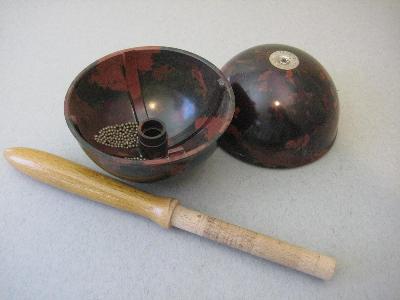Maracas, pair. Supremo brand -  select me for a larger image