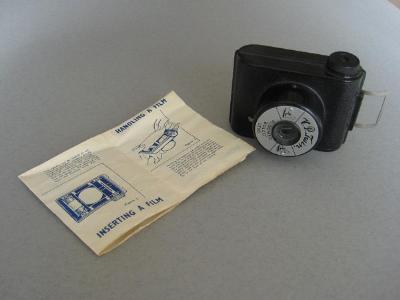 VP Twin, bakelite camera -  select me for a larger image