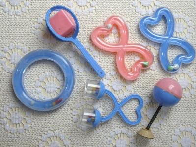 Toys - Baby rattle and toys. 6 designs